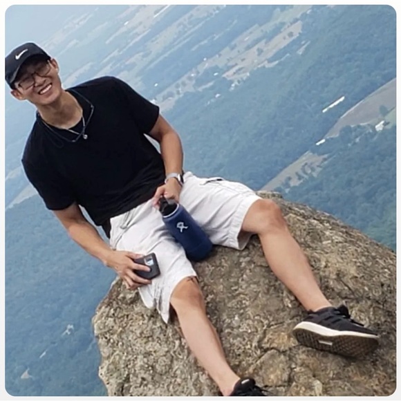 Meet your Posher, Sean - Picture 1 of 1